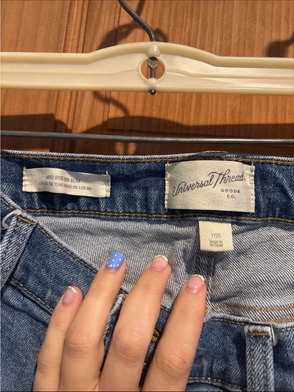 Universal Thread Mid Rise 80s Slim - Picture 2 of 3